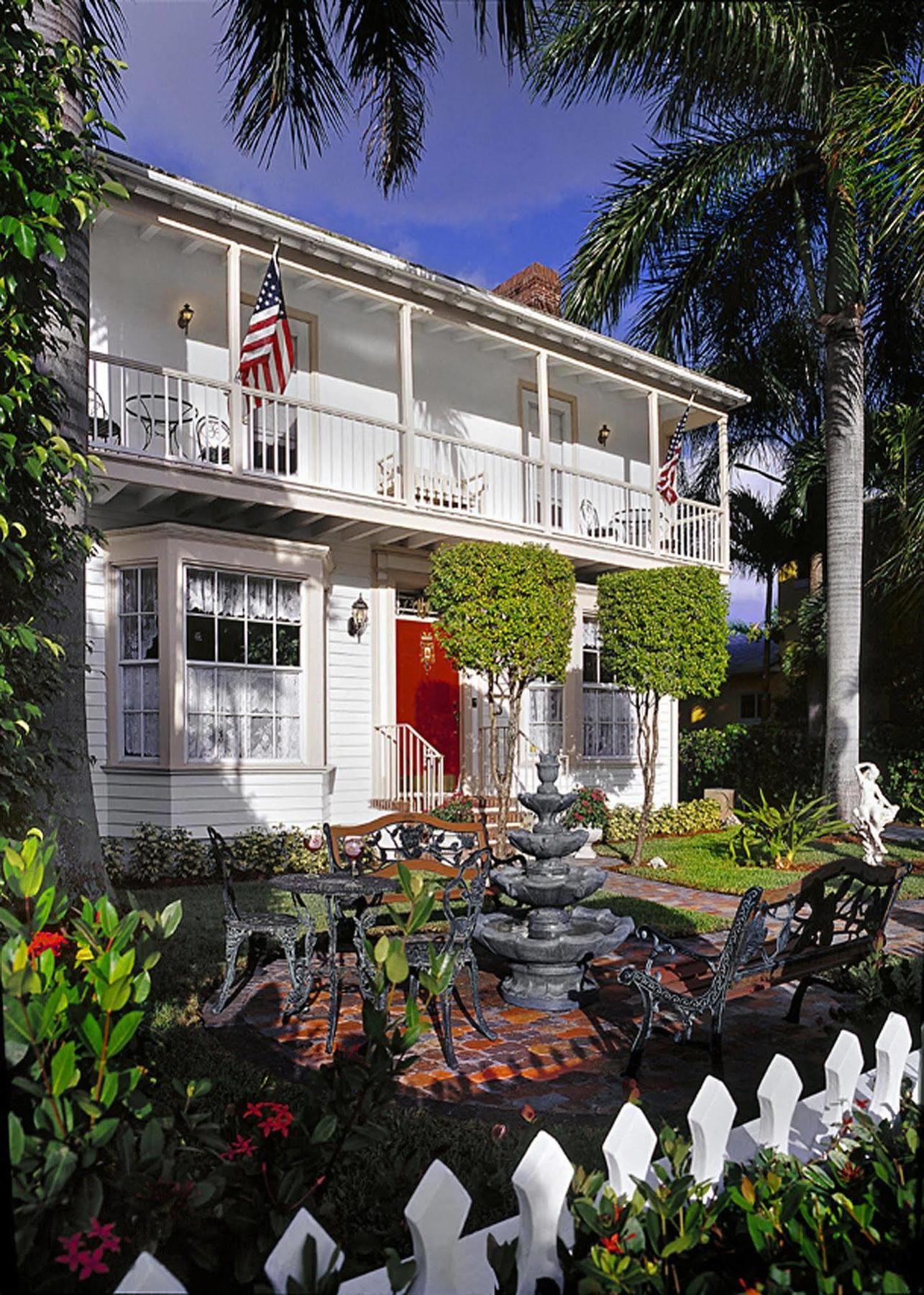 Sabal Palm House Bed And Breakfast Лейк Уърт Екстериор снимка